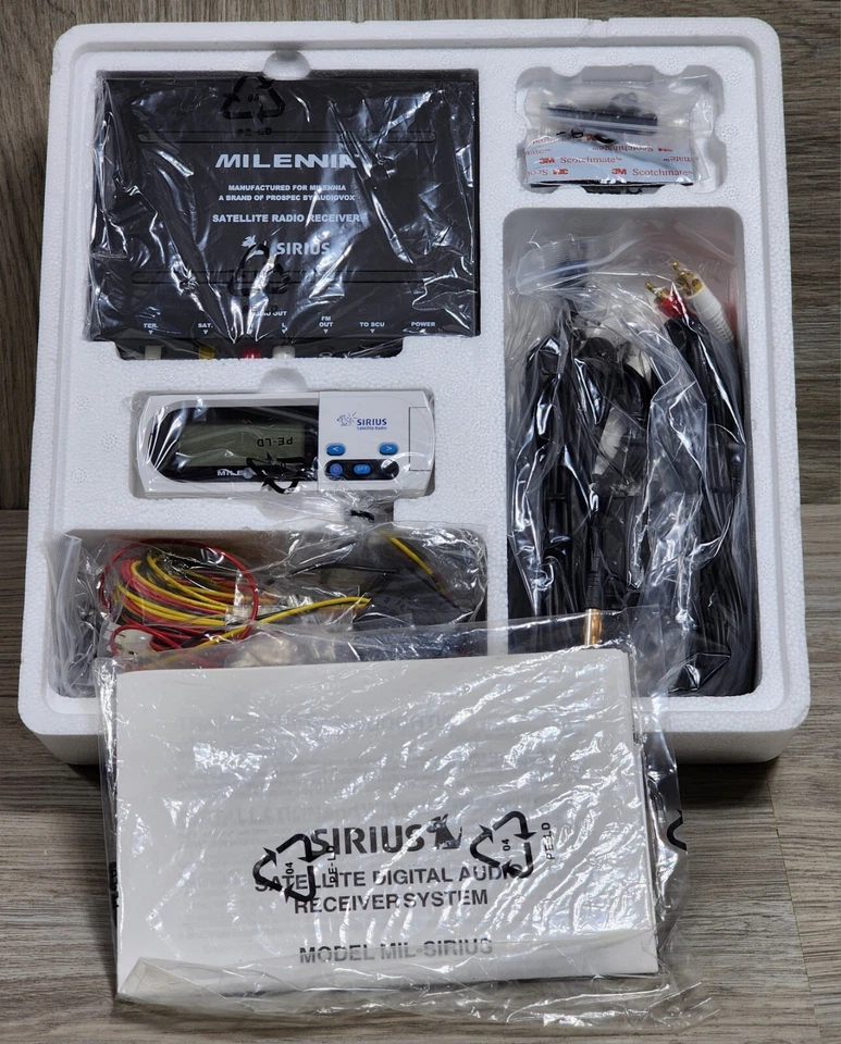 Sistema receptor de audio digital satelital Milennia Sirius Marine - Nuevo stock antiguo - Foto 3 de 4