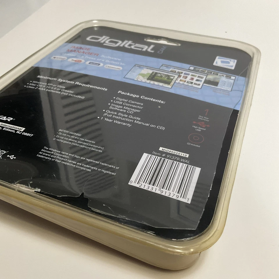 Sakar 91379 VGA Point & Shoot 0.3 MP Digital Camera - Silver /Black New Open Box - Image 3 of 4