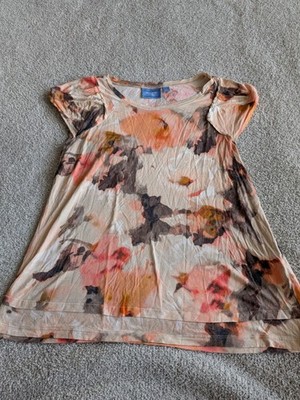  B2G1  Simply Vera Vera Wang Peach Floral Crewneck Tee Size Large NWOT