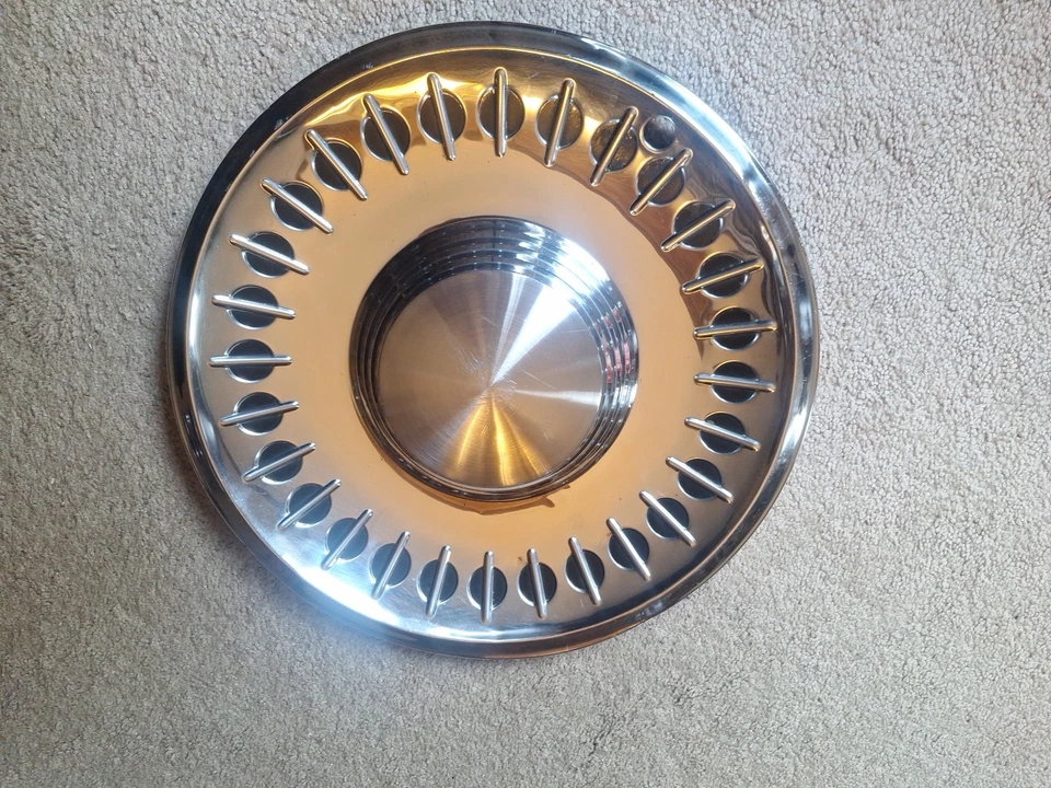 Tapacubos Plymouth 1961 14" Fury Belvedere y Valiant Foto 3 de 4