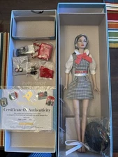 Pretty Bird Poppy Parker™: Dressed Doll 2020 W Club Upgrade Doll