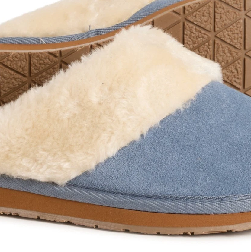 Zapatillas para mujer Minnetonka Selma de gamuza raspada (elige una talla) nuevas con caja Foto 3 de 4