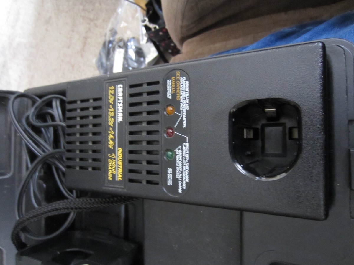 Craftsman 3/8' Drill/Driver, Battery Charger Hard