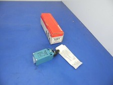 HONEYWELL GLDB01D, LIMIT SWITCH,NEW,Lot of 1