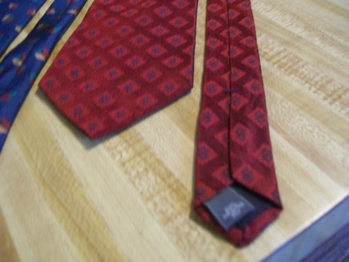 2 corbatas; Giovanni Carvello/AZUL geométrico y de estudio Fumagalli/ROJO diamante;Ta - Imagen 3 de 12