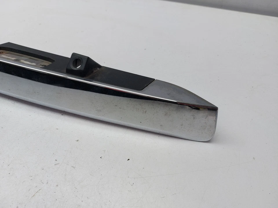 KIA SORENTO MK2 XM HECKKLAPPE KOFFERRAUM VERKLEIDUNG KENNZEICHENBELEUCHTUNG 87311-2P000 2011 - Bild 3 von 4