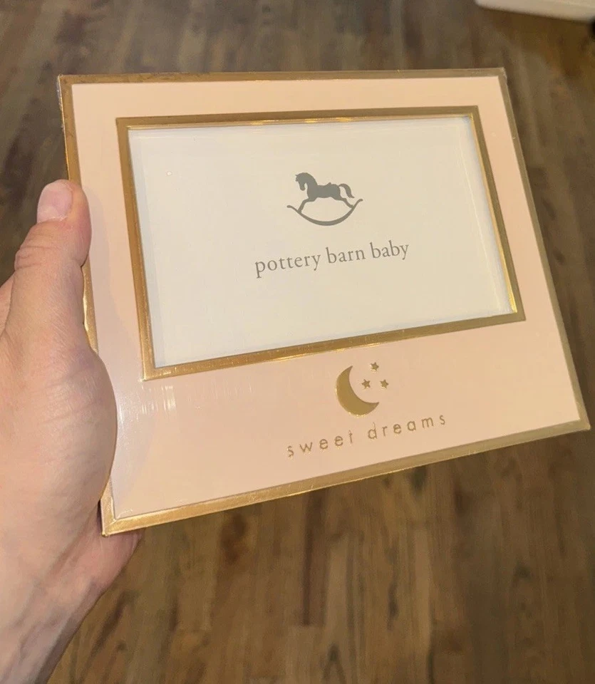 Marco de bebé Pottery Barn para fotos de bebé guardería dulces sueños rosa y dorado NUEVO Foto 3 de 4