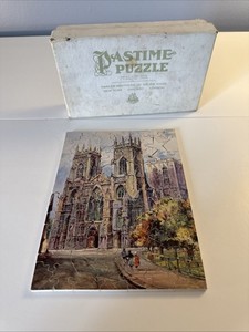 1930’s 74 Piece Wood Puzzle Of York Minster By Parker Brothers In A Vintage Box