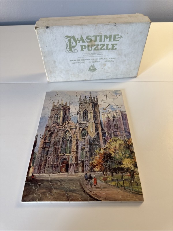1930’s 74 Piece Wood Puzzle Of York Minster By Parker Brothers In A Vintage Box