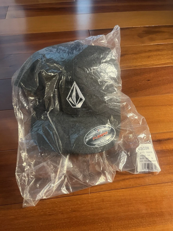 Volcom V Square Snapback Hat Cap Black Adult One Size NWT - Image 3 of 4