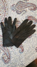 VINTAGE 1 Pair Black Leather LADIES' GLOVES Size 7 1/2