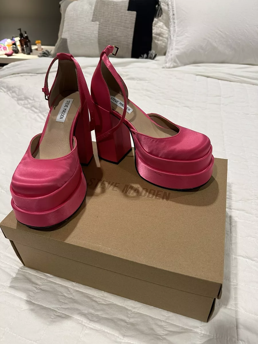 Charlize Pink Satin Steve Madden Platform Heels 6.5 EXCELLENT CONDITION