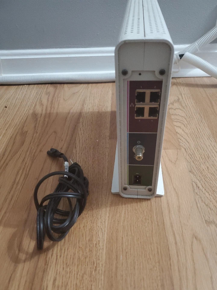 Motorola ARRIS SBG6782-ACH 1750M SURFboard DOCSIS 3.0 Modem & Wi-Fi Router - Image 2 of 4