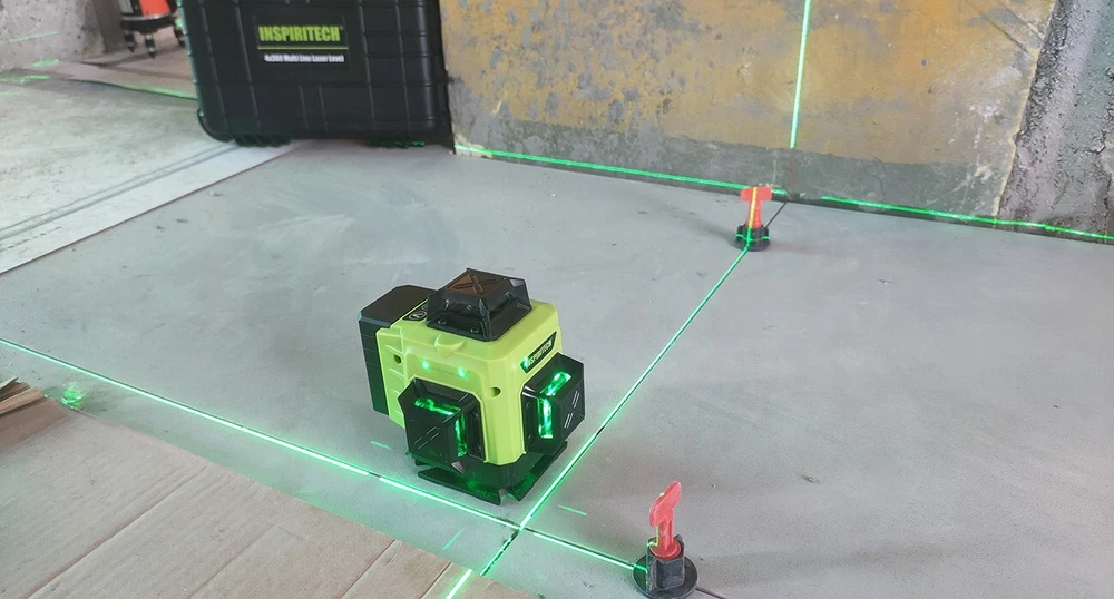 Inspiritech 4x360 Laser Level for Precise Floor Wall and Ceiling Alignment