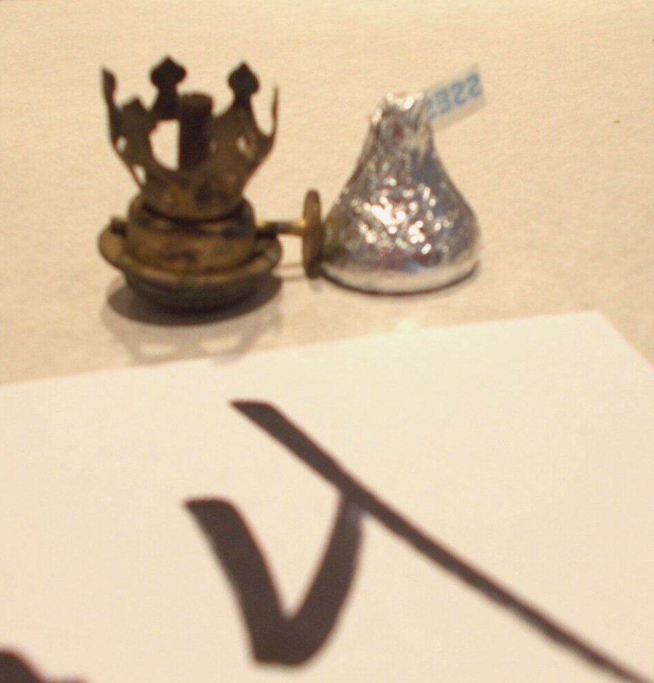 Antique Mini Brass Oil Lamp Burner VC Co #4 Vintage Light Fixture-image