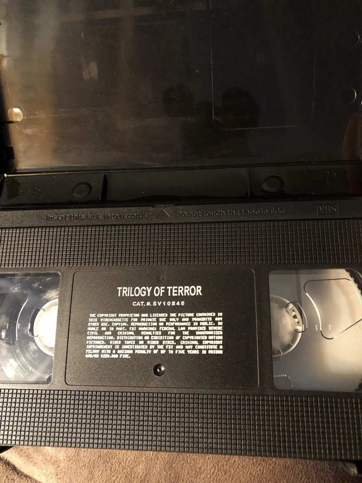 TRILOGY OF TERROR Karen Black VHS Rare Clamshell Amray Case 1999 Anchor Bay - Image 3 of 4