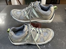 Chaco Entrada WOMENS 6.5 Hiking Shoes EUR 39 Walking-Tan/gray Accent Green