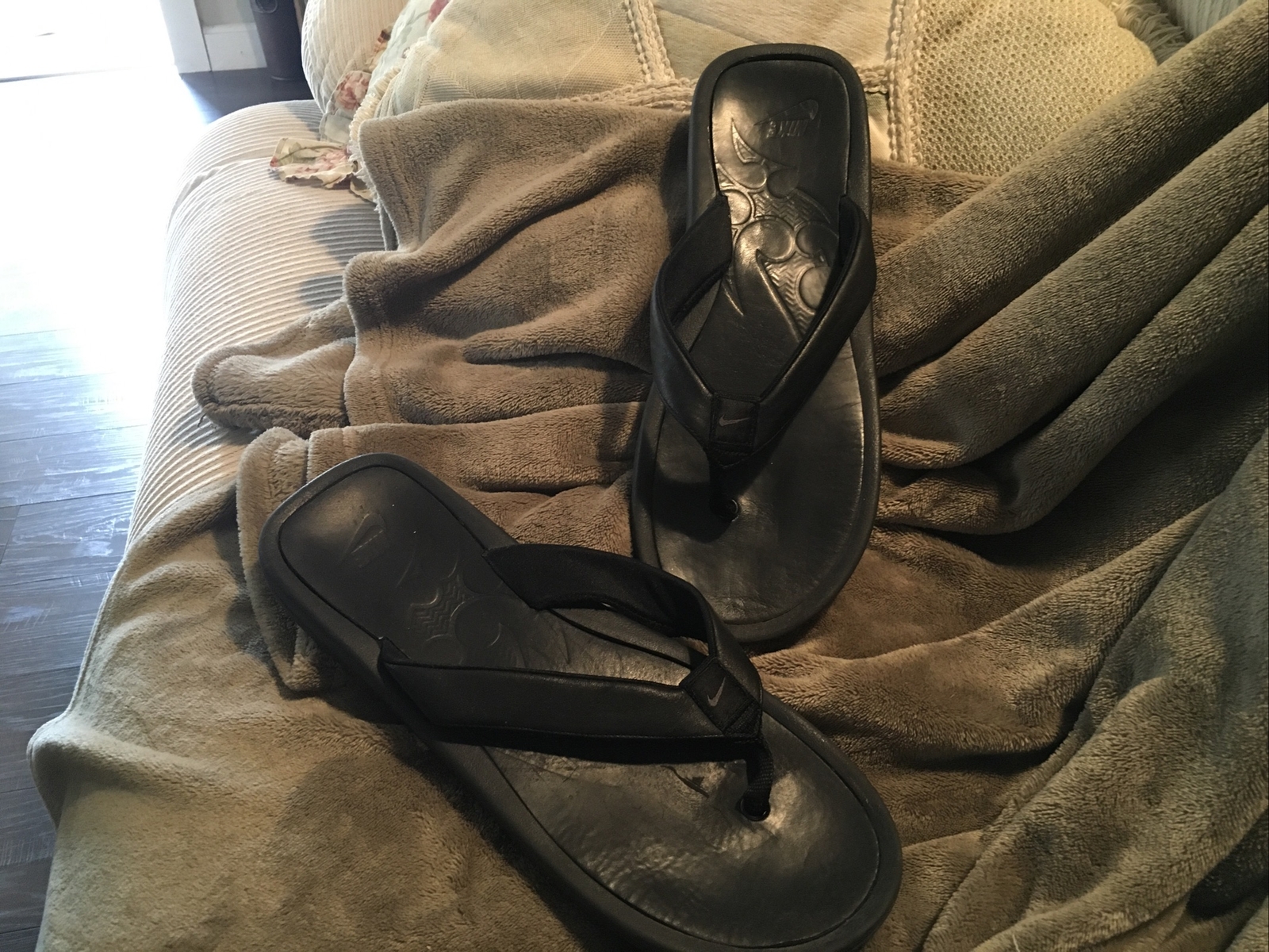 toms santiago flip flop