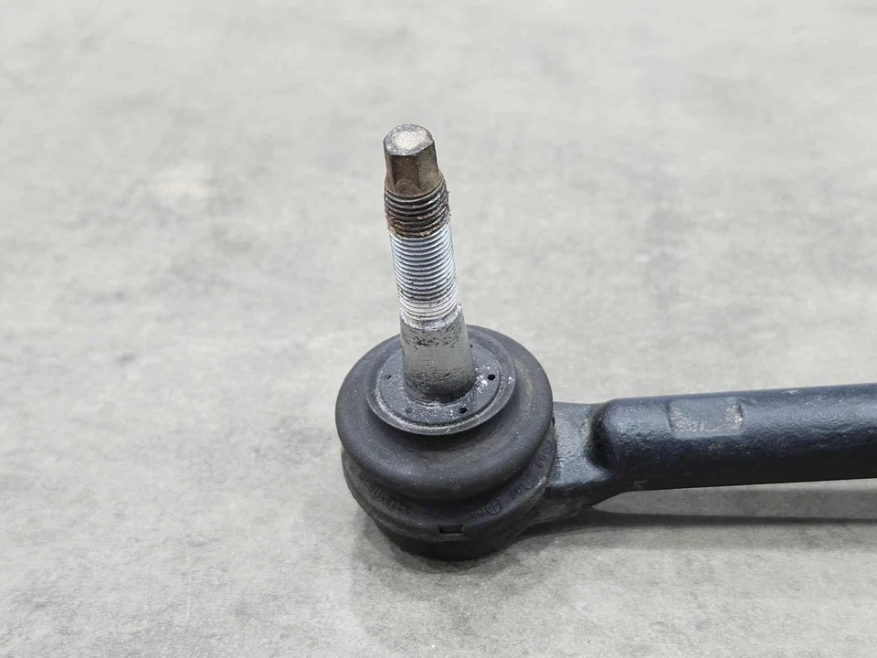 09-14 Conjunto de cremallera y piñón de dirección Volkswagen Routan OEM 7B0422055 Foto 4 de 4