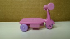 2006 HASBRO MINIATURE PINK PUPPY DOG 1.5" X 2" SCOOTER FIGURE MF835 