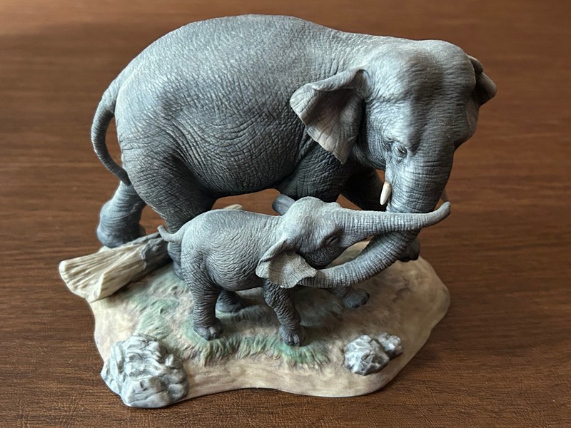 Lenox Elephant (WildLife of the Seven Continents Series)