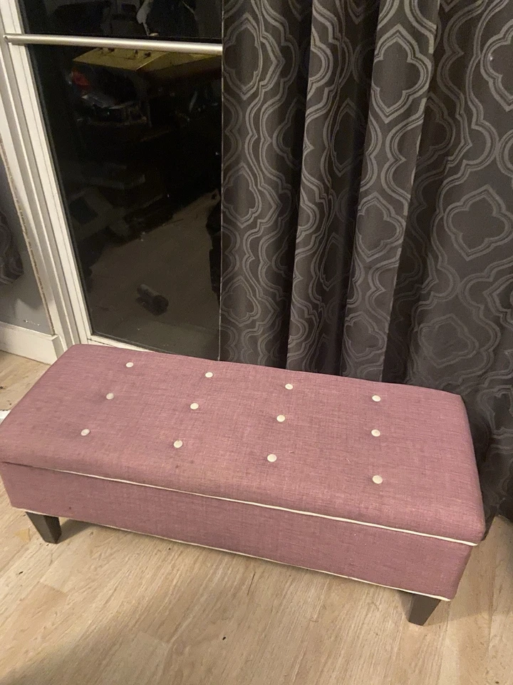 Banco de almacenamiento Cambridge Foto 2 de 2