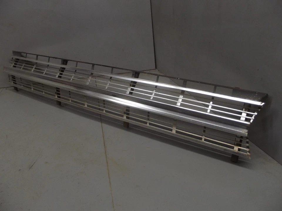 Parrilla AMC 1966 ORIGINAL USADA moldura de parrilla Rambler Foto 2 de 4