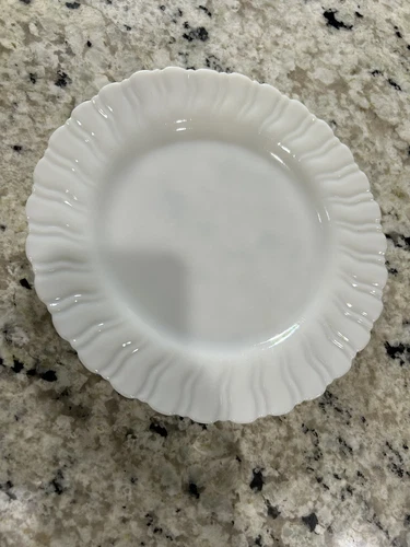 Vintage Dinner Plate 9.25" White Milk Glass Swirl Corning Toughened
