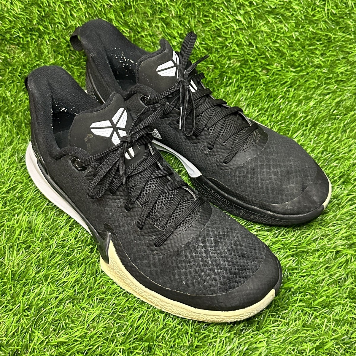 Nike Mamba Fury Focus Black White AJ5899-002 Mens Size 9.5 US