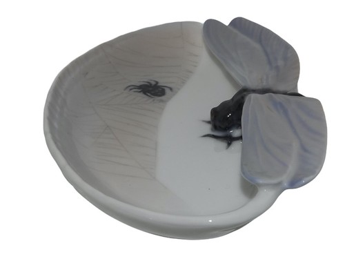 Rare Royal Copenhagen Art Nouveau dish with spider and dragonfly 1898-1923 - Picture 2 of 5