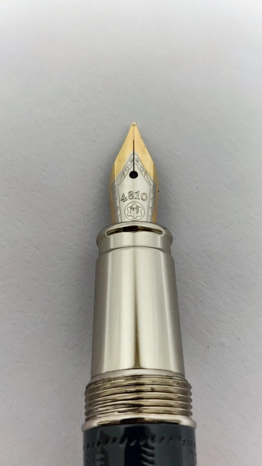 万宝龙作家版亚瑟·柯南·道尔爵士钢笔-免运费 — 第 3/4 张图片