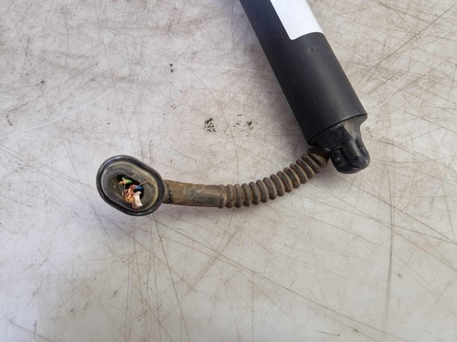Heckklappend�mpfer VW Passat 3G B8 3G9827851B 1.4GTE 160kW CUKC 318257 - Bild 3 von 3