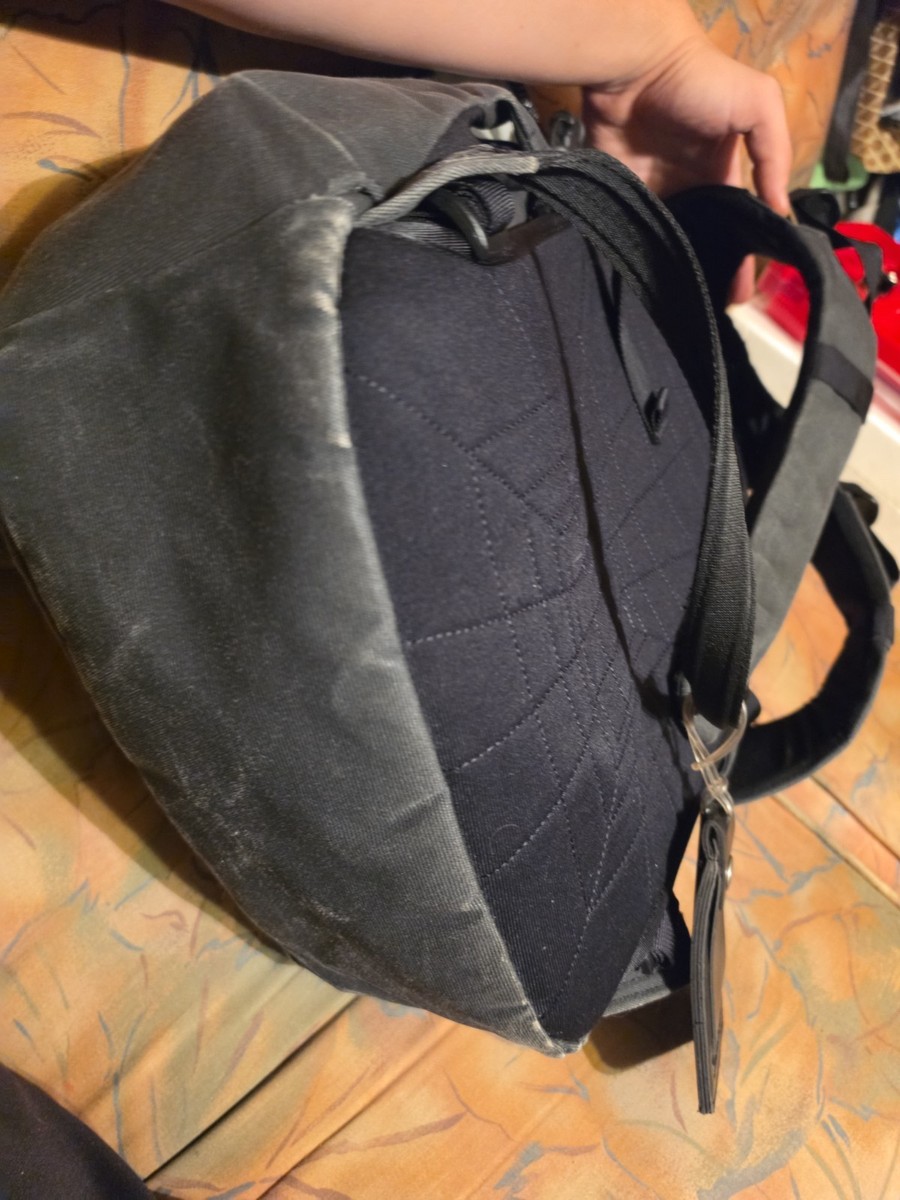 Pacsafe Intasafe Backpack Anti-Theft 20L Laptop Backpack (Black) View 3