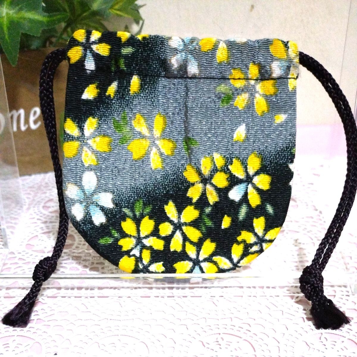 Japanese pattern floral pattern mini drawstring p… - image 1