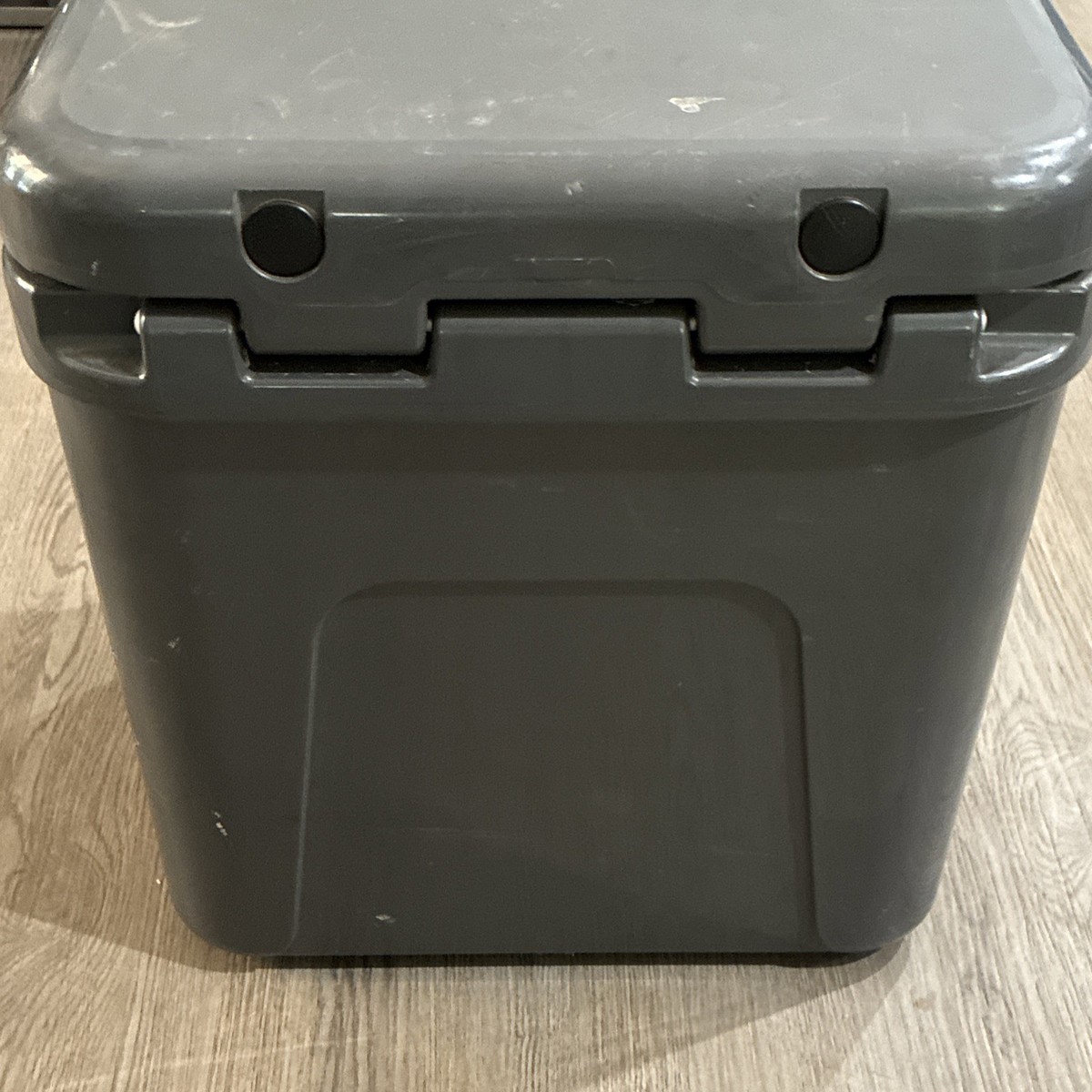 Yeti Roadie 24 Hard Cooler - Charcoal for sale online | eBay