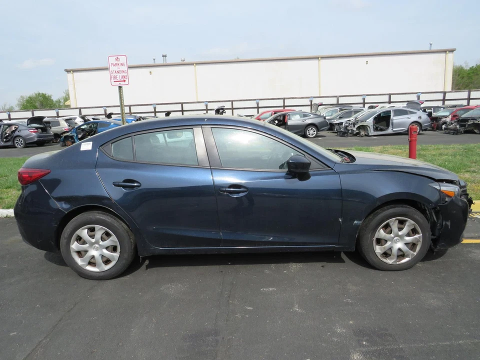 14 15 16 17 18 MAZDA 3 CAPÓ Foto 2 de 4