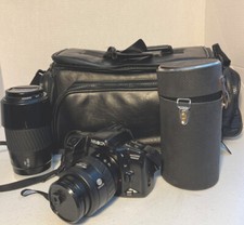 Minolta Maxxum 400SI 35mm SLR Film Camera W/AF 35/70  AF 75-300 zoom lens, bag