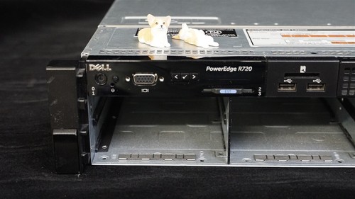 DELL POWEREDGE R720 8LFF 2x 10 CORE E5-2690V2 3.0GHz 64GB RAM 2x 600GB SAS H710P - Picture 2 of 4