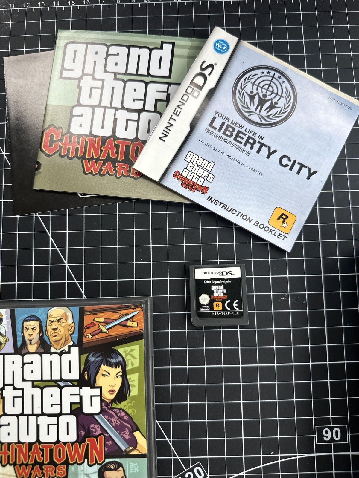 Grand Theft Auto Chinatown Wars (Nintendo DS, 2009, Complete