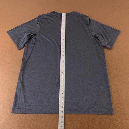 New Era Men's Size Large Charcoal Short Sleeve Crew Neck Lightweight Tee New - Picture 8 of 9