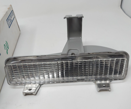 80-86 Chevy RH Nos Bumper Turn Signal Lamp Light #20 - Picture 2 of 4