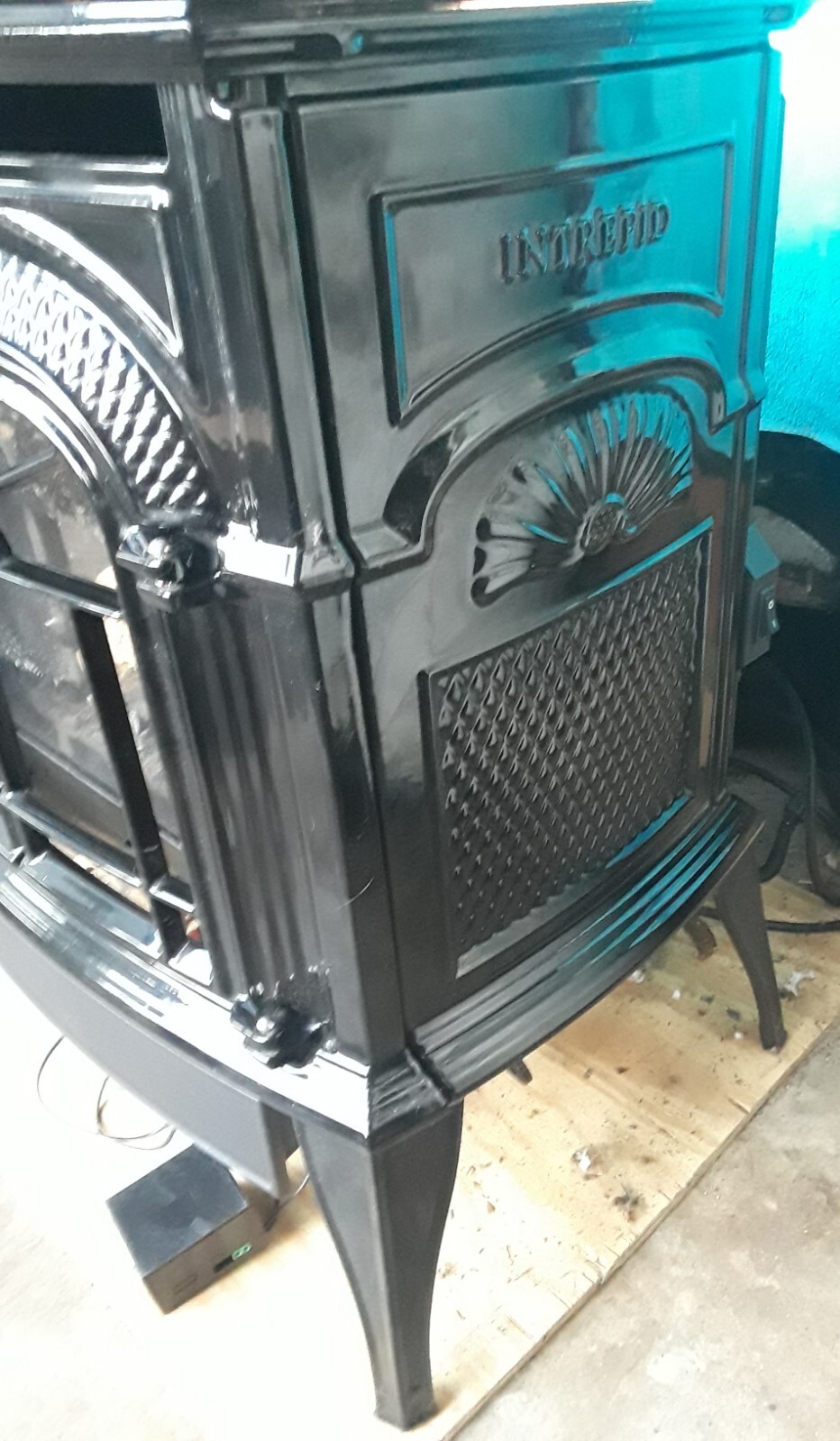 Vermont Castings Gas Stove INDVR Propane Converted Black Enamel Finish