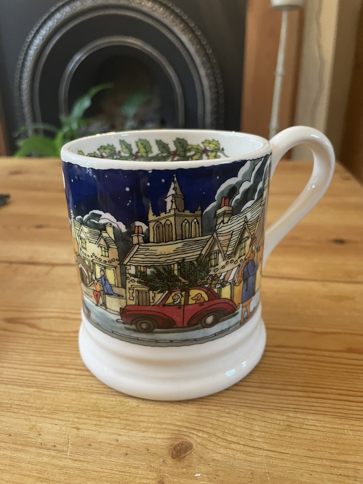 Emma Bridgewater Christmas Town and Country 1/2 Pint Mug. NEW. First Quality.