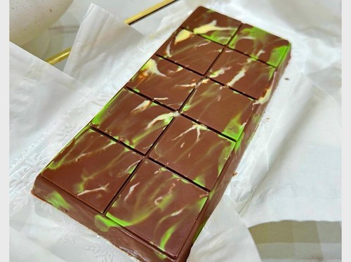 Dubai Chocolate Pistachio Kunafa Bar Viral 300 grams - Picture 3 of 3