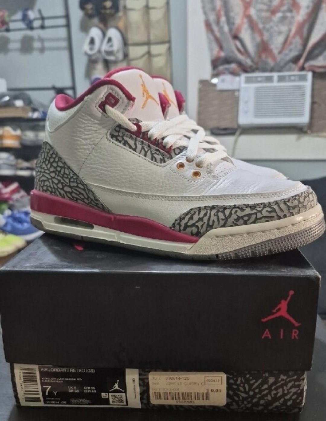 Air Jordan 3 Retro (GS) "Cardinal Red" (2022) M7Y/W8.5 EUC W/OG BOX image 3