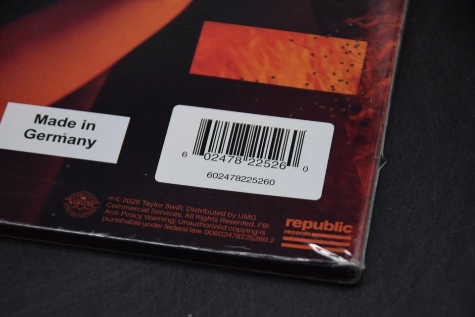 Universal Music Group Taylor Swift The Life Of A Showgirl Neu Inkl. Rechnung - Bild 3 von 3