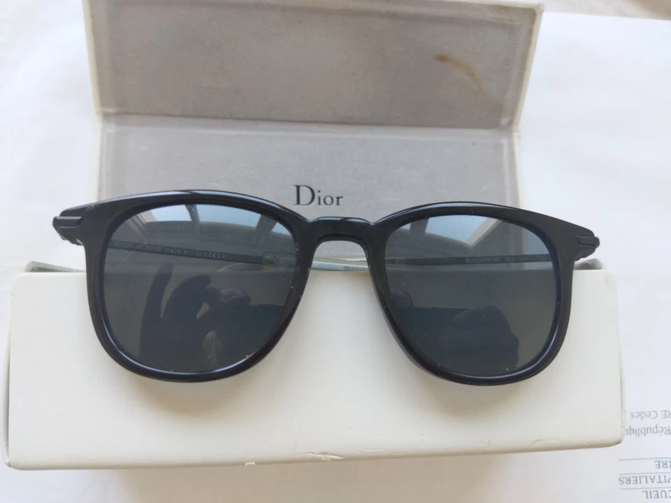 Lunettes de soleil dior blackTie195 certificat d'authenticité - Photo 3/3