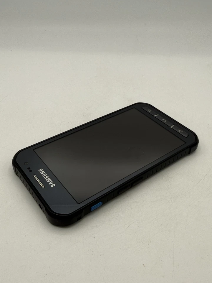 Samsung Galaxy XCover 3 | G388F | 8GB | Schwarz Grau | gut bis sehr gut - Bild 4 von 4