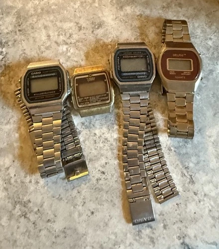 Vintage Digital Watch Lot Casio Illuminator Timex Quartz Delphi LCD 1970s 1980s