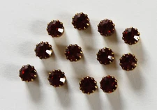 VINTAGE SIAM SIAM RED SWAROVSKI RHINESTONES IN BRASS SETTINGS 29ss